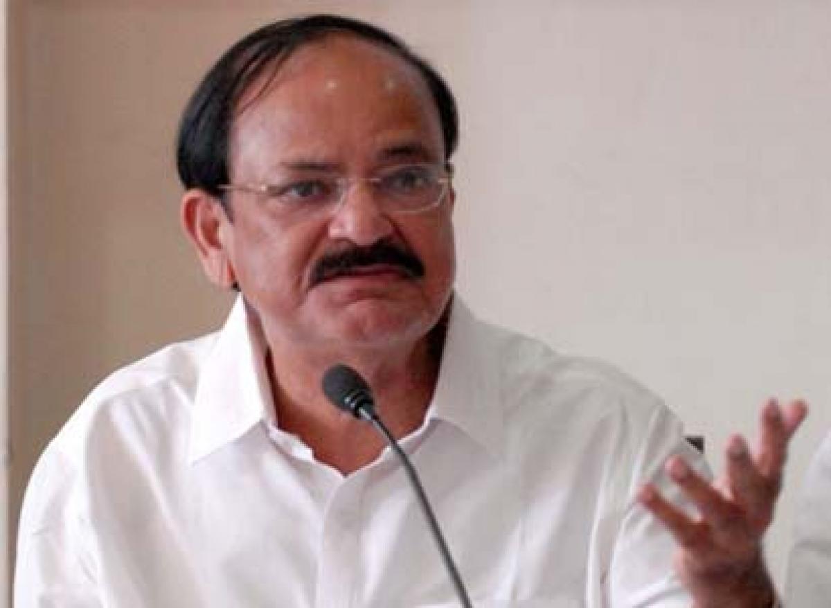 Venkaiah Naidu: Congress is politicizing Dalit Scholar suicide